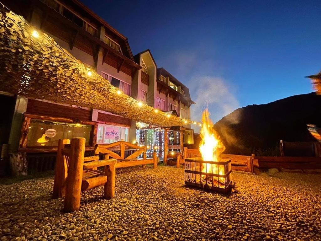 Hosteria De La Villa - Moonski Bariloche Zewnętrze zdjęcie